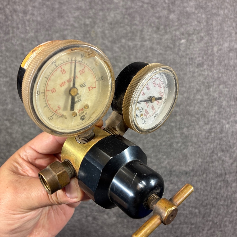 Miller Gas Pressure Regulator Argon Gold Black Dual Gauge 270994